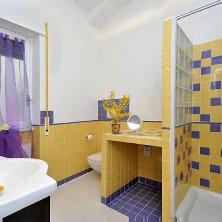 Isidora - Cozy Flat In Trastevere * Рим